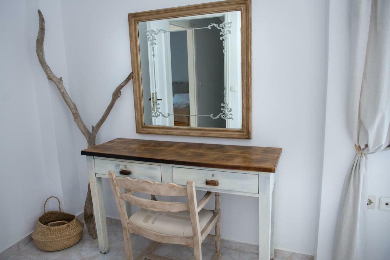 Aquarella-Stylish Veranda Apartment In Centre Of Poros Town Eksteriør bilde