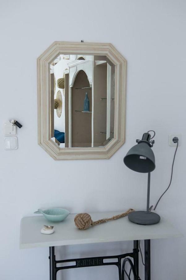 Aquarella-Stylish Veranda Apartment In Centre Of Poros Town Eksteriør bilde