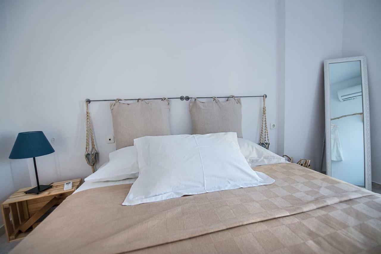 Aquarella-Stylish Veranda Apartment In Centre Of Poros Town Eksteriør bilde