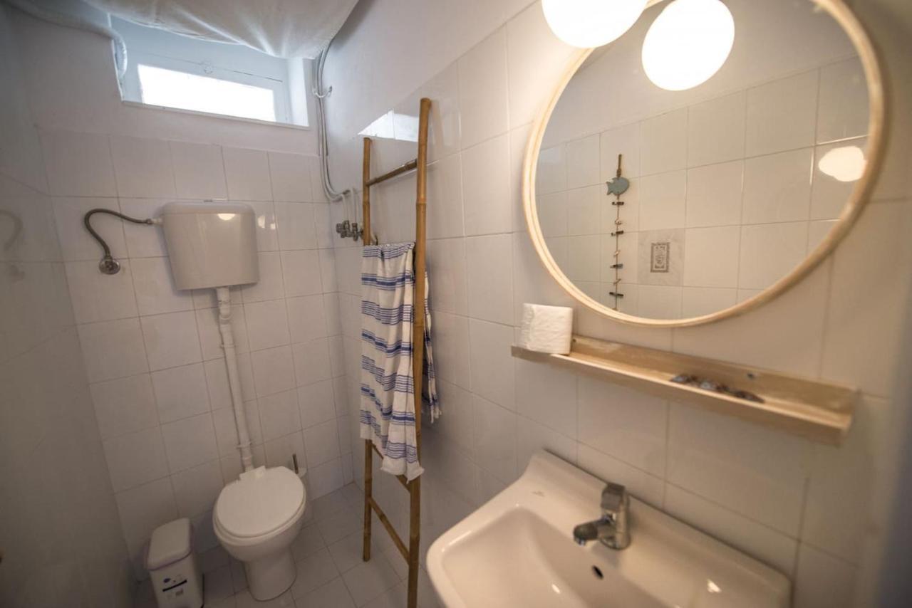 Aquarella-Stylish Veranda Apartment In Centre Of Poros Town Eksteriør bilde